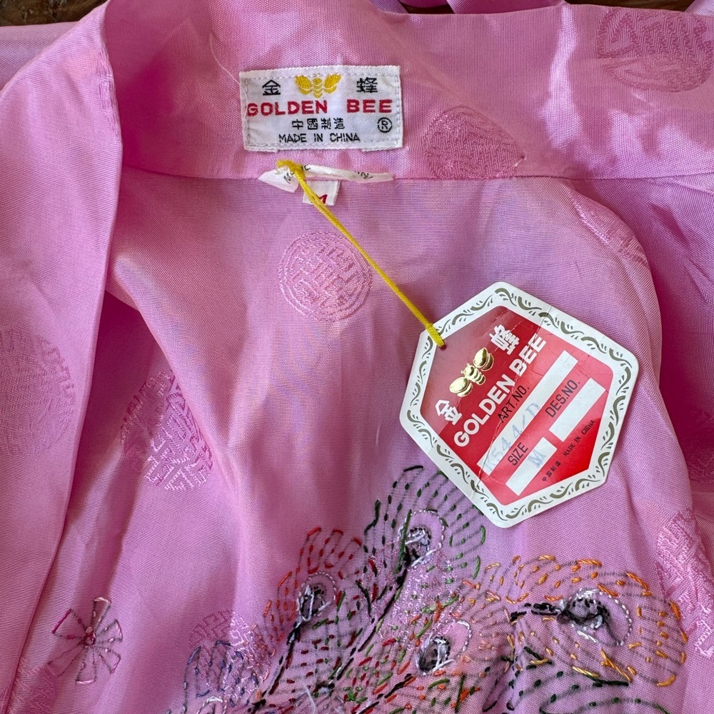 Vintage Pink Embroidered Peacock Satin Robe - Picture 7 of 14